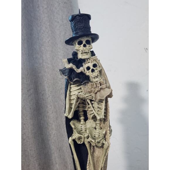Skeleton Bride and Groom Wedding Halloween Day of the Dead Candlestick Holder - Picture 8 of 10